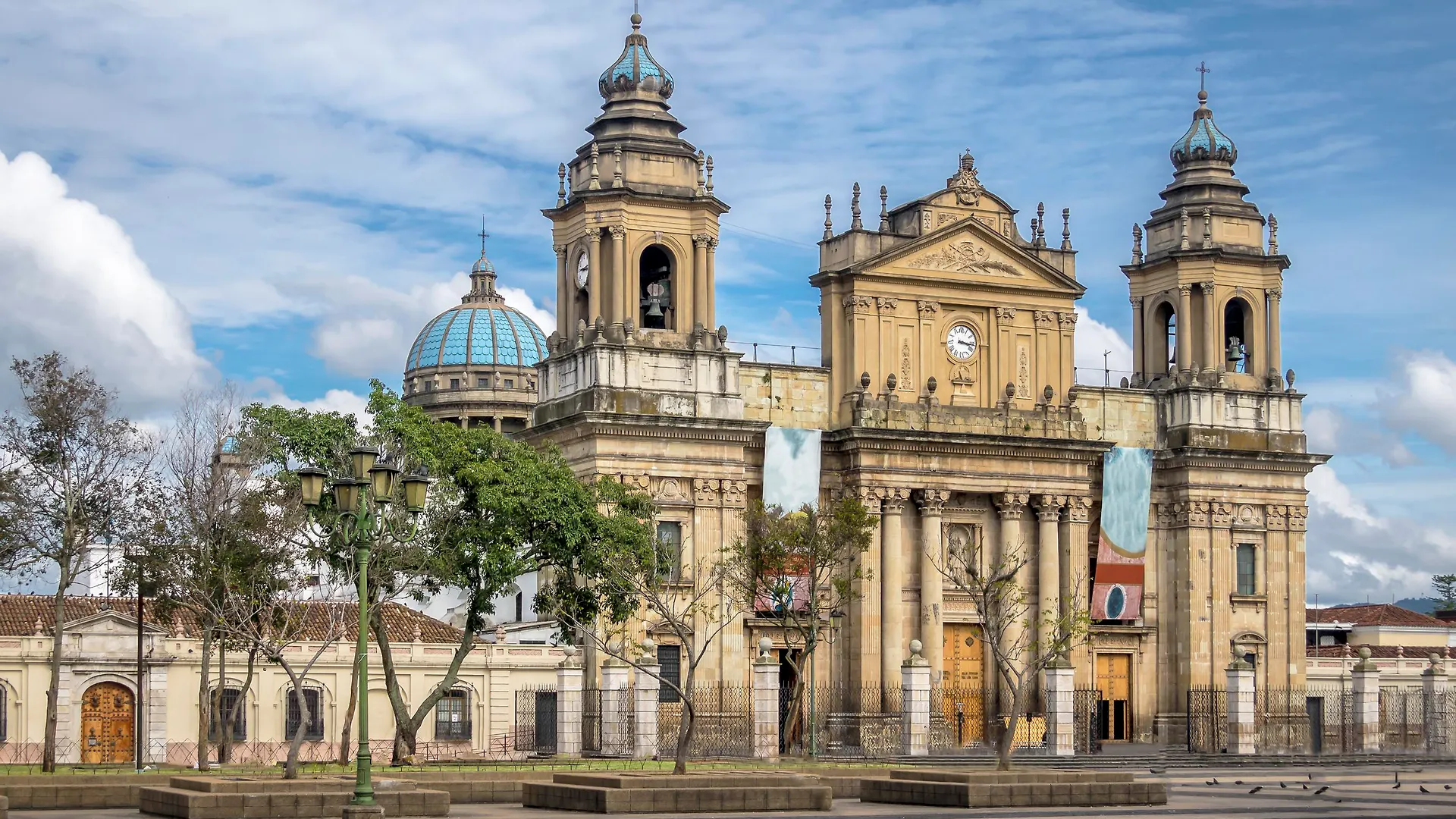 Conquistador Hotel & Conference Center Guatemala City